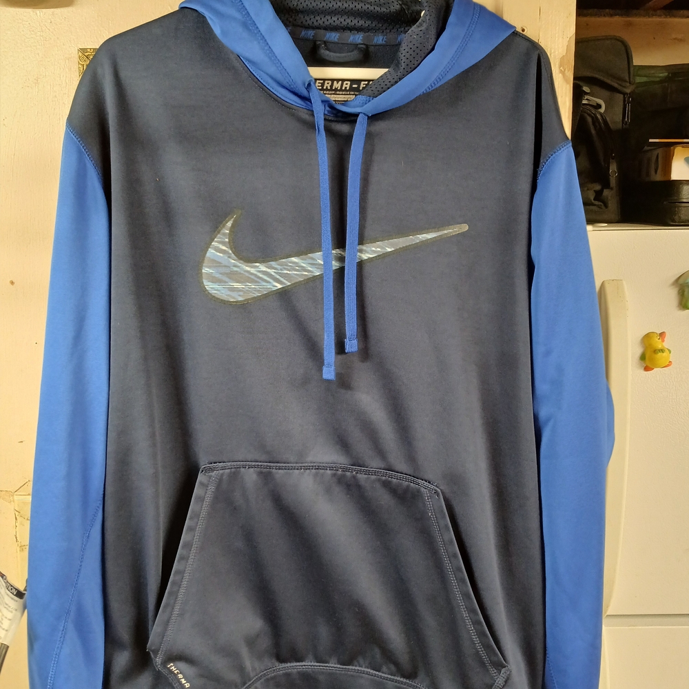 Nike Men's Navy and Royal Blue Hoodie Therma Fit
